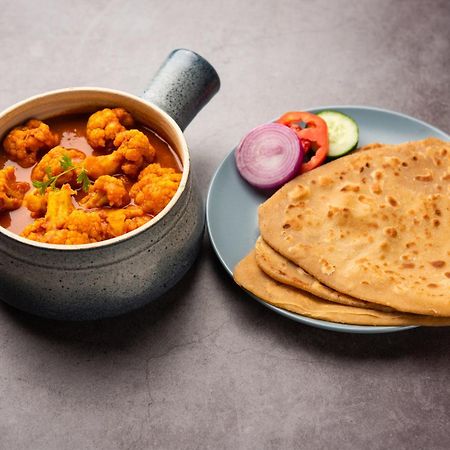 Fabhotel Rotano Suites - Yelahanka Bengaluru Zewnętrze zdjęcie