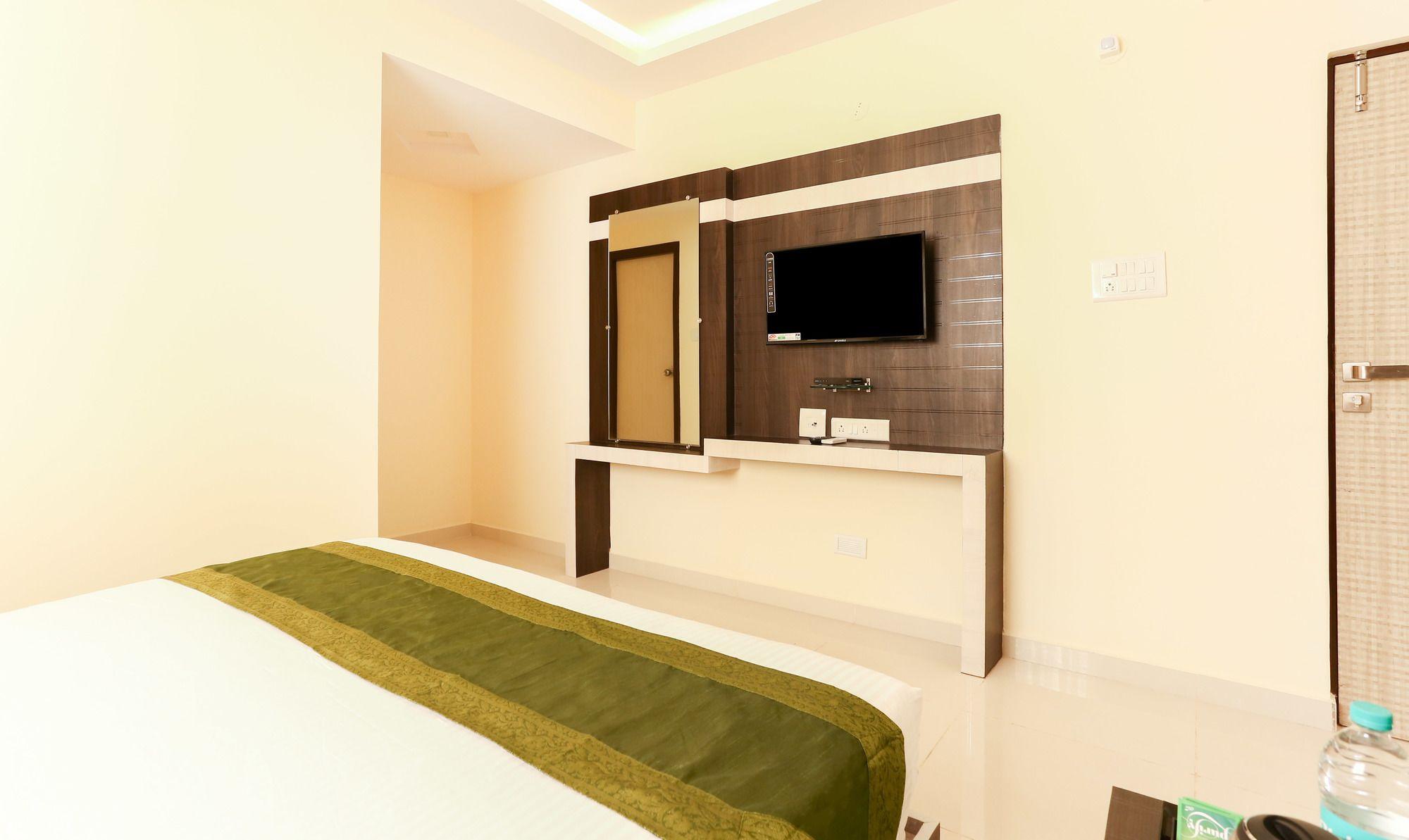 Fabhotel Rotano Suites - Yelahanka Bengaluru Zewnętrze zdjęcie