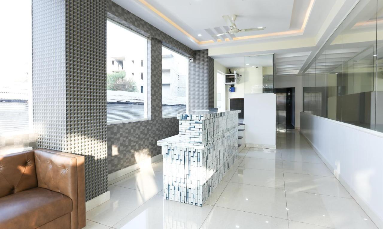 Fabhotel Rotano Suites - Yelahanka Bengaluru Zewnętrze zdjęcie